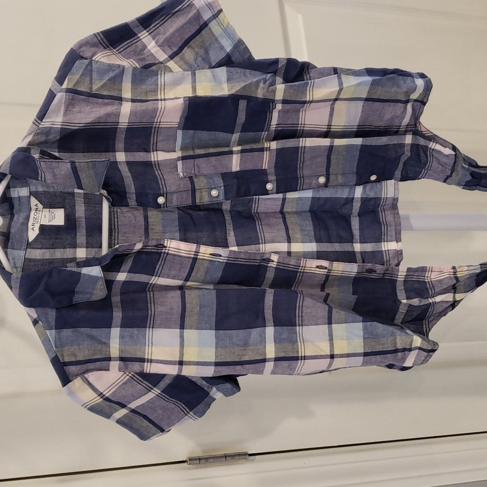 Arizona Womens Top short sleeved with tie. Button down. Blue/pink plaid. XS
